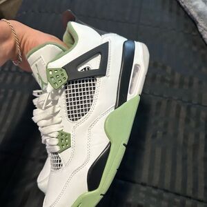 Seafoam Retro Jordan 4s